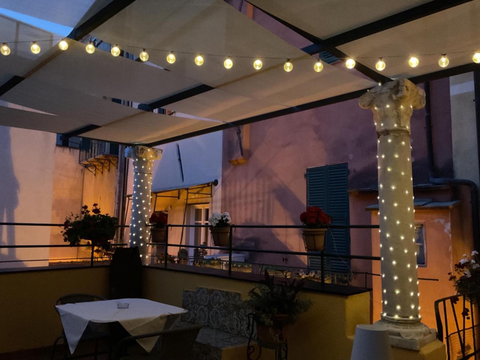 Bed & Breakfast Scia Dina 토이라노 외부 사진