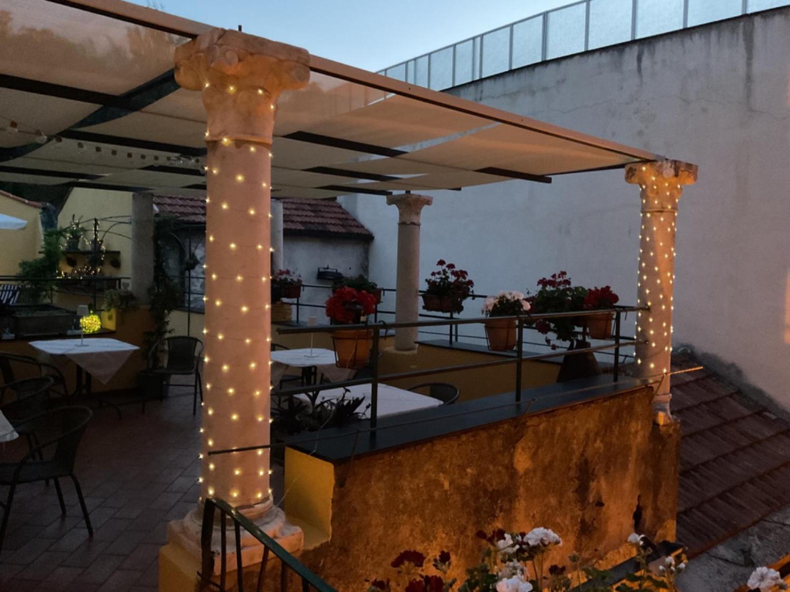Bed & Breakfast Scia Dina 토이라노 외부 사진