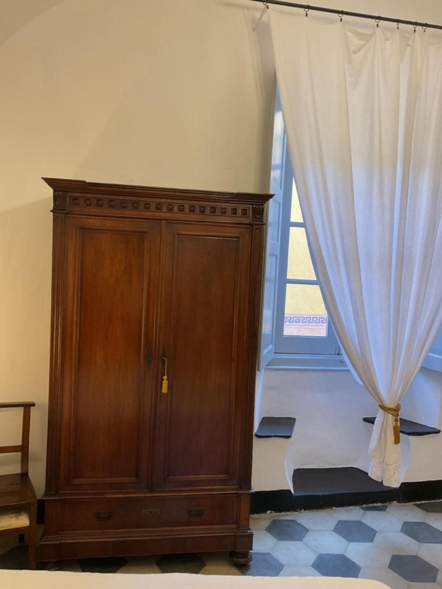 Bed & Breakfast Scia Dina 토이라노 외부 사진